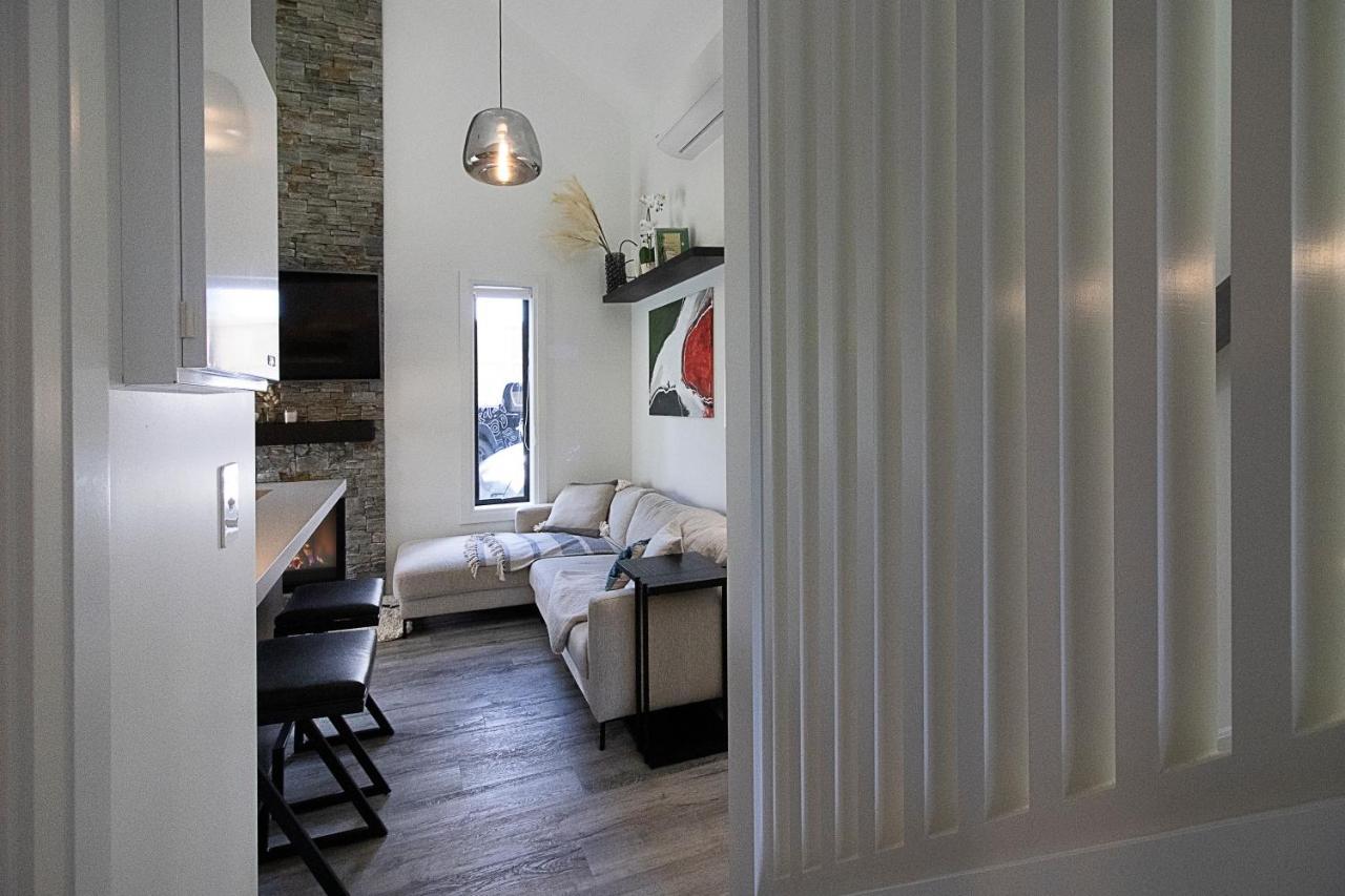 Hillbrook - A Luxurious Guesthouse Ohauiti ภายนอก รูปภาพ