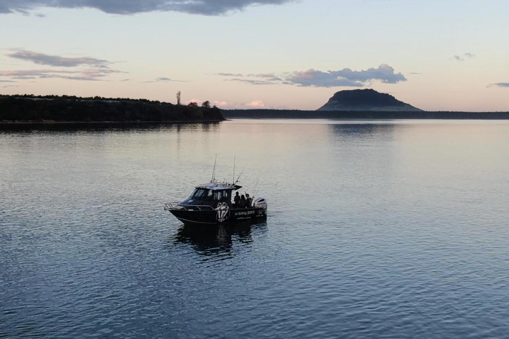Hillbrook - A Luxurious Guesthouse Ohauiti ภายนอก รูปภาพ