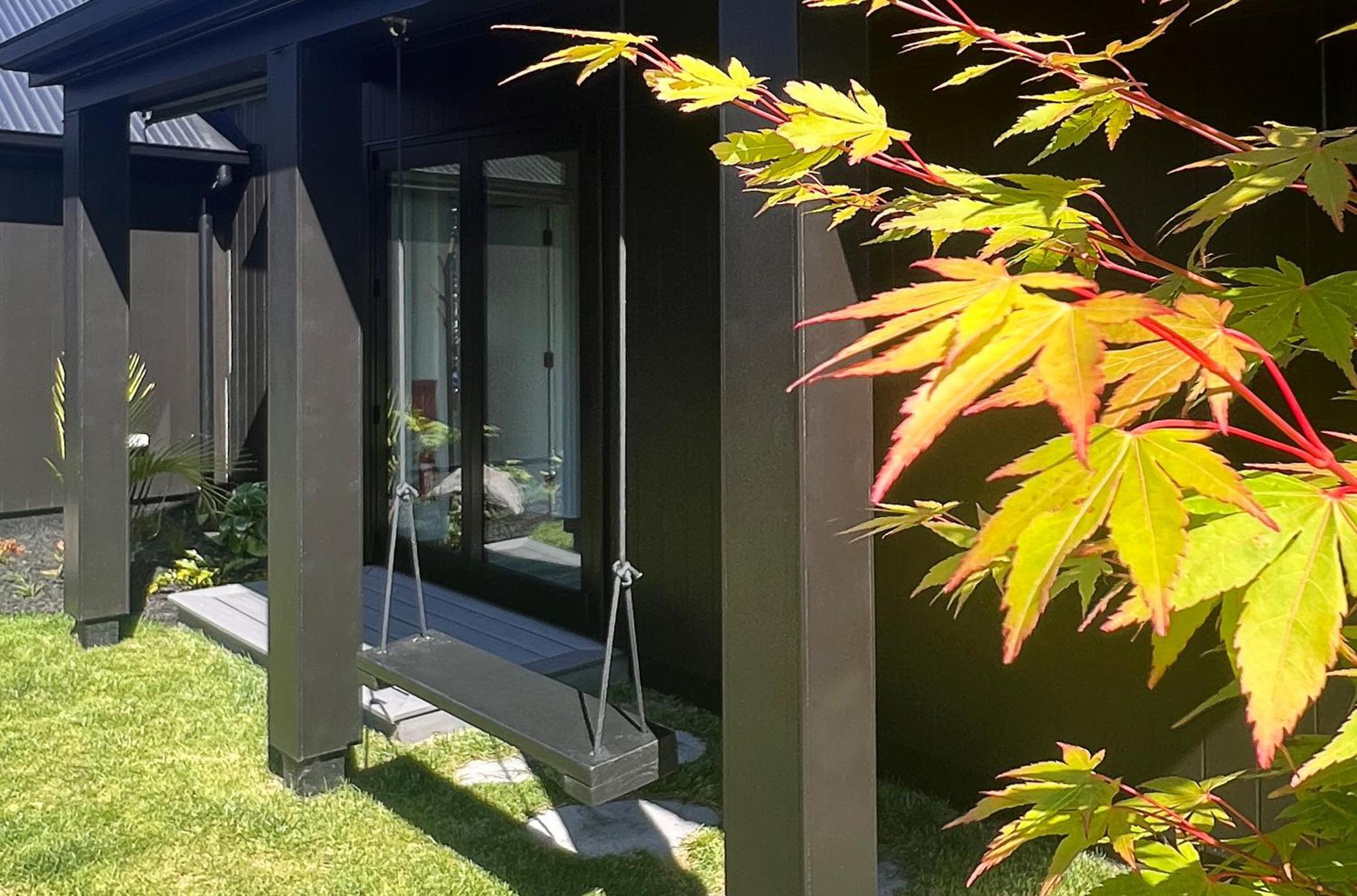 Hillbrook - A Luxurious Guesthouse Ohauiti ภายนอก รูปภาพ